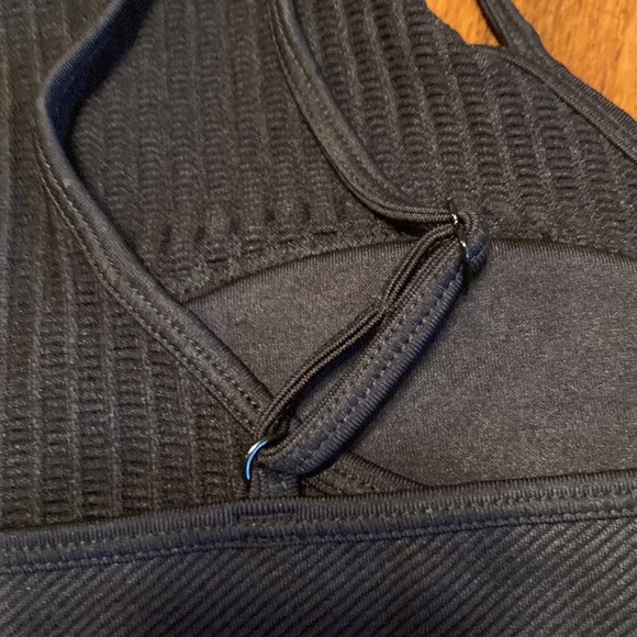 🌸NWT SOFIA VERGARA Seamless Sports Bra - size Small 4-6 - Picture 8 of 13